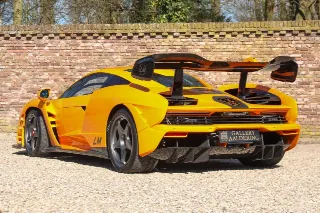 Foto 74 di 83: McLaren Senna LM “Papaya Orange with 727 kms”