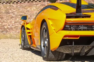 Foto 79 di 83: McLaren Senna LM “Papaya Orange with 727 kms”