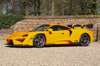 Foto 9 di 83: McLaren Senna LM “Papaya Orange with 727 kms”