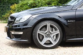 Foto 13 di 76: Mercedes-Benz C 63 AMG Designo Porcelain Interior “Less than 21.000 kms”