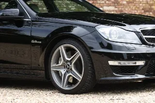 Foto 43 di 76: Mercedes-Benz C 63 AMG Designo Porcelain Interior “Less than 21.000 kms”