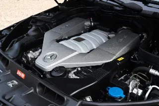 Foto 4 di 76: Mercedes-Benz C 63 AMG Designo Porcelain Interior “Less than 21.000 kms”