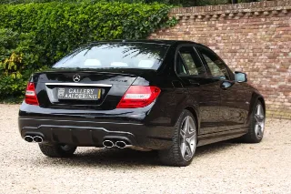 Foto 54 di 76: Mercedes-Benz C 63 AMG Designo Porcelain Interior “Less than 21.000 kms”