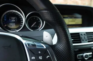 Foto 59 di 76: Mercedes-Benz C 63 AMG Designo Porcelain Interior “Less than 21.000 kms”