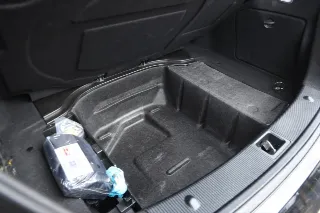 Foto 71 di 76: Mercedes-Benz C 63 AMG Designo Porcelain Interior “Less than 21.000 kms”