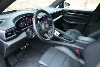 Foto 110 di 128: Porsche Macan 4S “Copper Ruby Metallic” PRICE INCL. VAT!