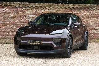 Foto 14 di 128: Porsche Macan 4S “Copper Ruby Metallic” PRICE INCL. VAT!
