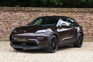 Foto 17 di 128: Porsche Macan 4S “Copper Ruby Metallic” PRICE INCL. VAT!