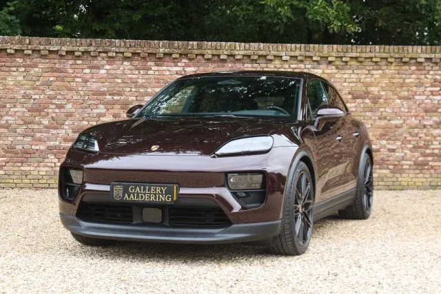 Porsche Macan 4S “Copper Ruby Metallic” PRICE INCL. VAT!