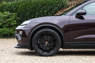 Foto 41 di 128: Porsche Macan 4S “Copper Ruby Metallic” PRICE INCL. VAT!