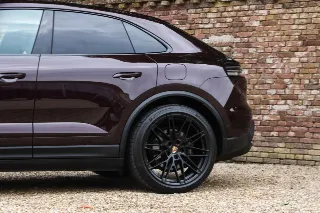 Foto 43 di 128: Porsche Macan 4S “Copper Ruby Metallic” PRICE INCL. VAT!