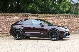 Foto 59 di 128: Porsche Macan 4S “Copper Ruby Metallic” PRICE INCL. VAT!