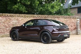 Foto 72 di 128: Porsche Macan 4S “Copper Ruby Metallic” PRICE INCL. VAT!