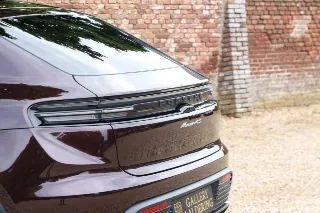 Foto 73 di 128: Porsche Macan 4S “Copper Ruby Metallic” PRICE INCL. VAT!