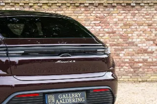 Foto 88 di 128: Porsche Macan 4S “Copper Ruby Metallic” PRICE INCL. VAT!