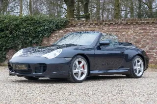 Foto 10 di 104: Porsche 996 3.6 Carrera 4S Cabriolet with hardtop “Less than 35.000 kms”