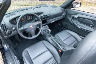 Foto 21 di 104: Porsche 996 3.6 Carrera 4S Cabriolet with hardtop “Less than 35.000 kms”