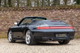 Foto 2 di 104: Porsche 996 3.6 Carrera 4S Cabriolet with hardtop “Less than 35.000 kms”