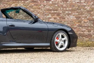 Foto 30 di 104: Porsche 996 3.6 Carrera 4S Cabriolet with hardtop “Less than 35.000 kms”