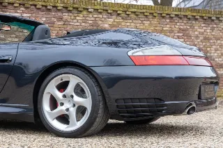 Foto 32 di 104: Porsche 996 3.6 Carrera 4S Cabriolet with hardtop “Less than 35.000 kms”