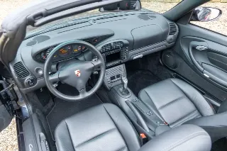 Foto 47 di 104: Porsche 996 3.6 Carrera 4S Cabriolet with hardtop “Less than 35.000 kms”