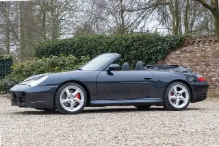 Foto 48 di 104: Porsche 996 3.6 Carrera 4S Cabriolet with hardtop “Less than 35.000 kms”