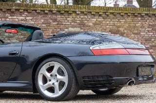 Foto 60 di 104: Porsche 996 3.6 Carrera 4S Cabriolet with hardtop “Less than 35.000 kms”