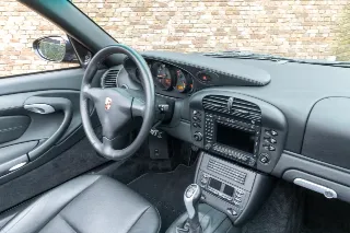Foto 78 di 104: Porsche 996 3.6 Carrera 4S Cabriolet with hardtop “Less than 35.000 kms”