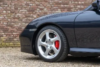 Foto 81 di 104: Porsche 996 3.6 Carrera 4S Cabriolet with hardtop “Less than 35.000 kms”