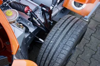 Foto 117 di 128: Spyker C8 4.2 Laviolette LM85 “№ 01 of 14”