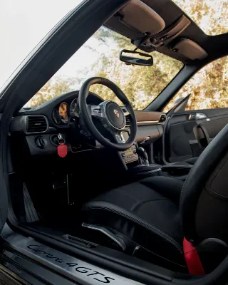 Foto 8 di 10: Porsche 997 Carrera 4 GTS | 2011