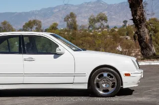 Foto 12 di 24: 2001 Mercedes Benz E430