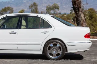 Foto 16 di 24: 2001 Mercedes Benz E430