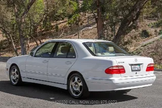 Foto 9 di 24: 2001 Mercedes Benz E430