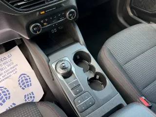 Foto 11 di 24: FORD Kuga