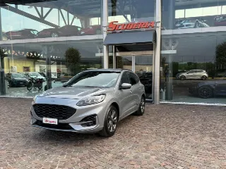 Foto 2 di 24: FORD Kuga