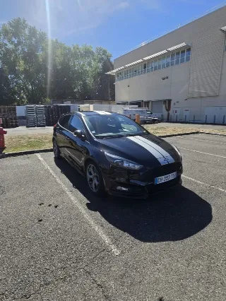 Foto 4 di 8: Ford Focus ST | 2016 | Route 66 Auctions