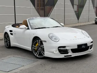 Foto 2 di 8: Porsche 997 Turbo S Cabrio | 2012