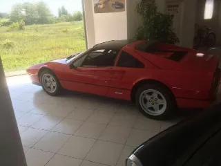 Foto 1 di 2: FERRARI 328(1985-1989) Gts 