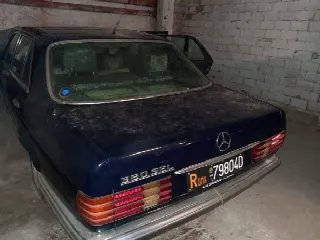 Foto 5 di 5: MERCEDES-BENZ 380SEL 