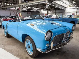 Foto 1 di 24: FIAT 1200 TV blue
