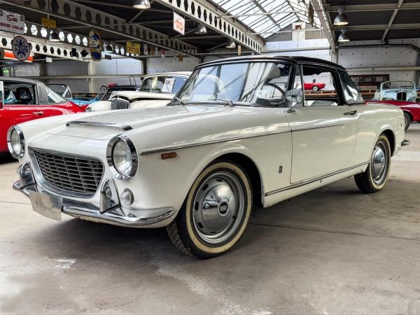 FIAT 1500 O.S.C.A. spider 