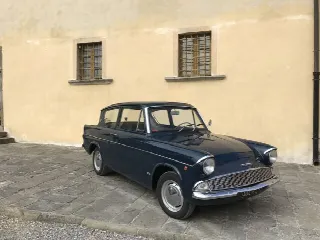 Foto 5 di 8: FORD Anglia 105E Deluxe  