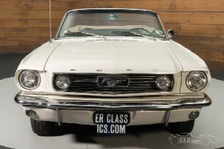 Foto 6 di 10: FORD Mustang