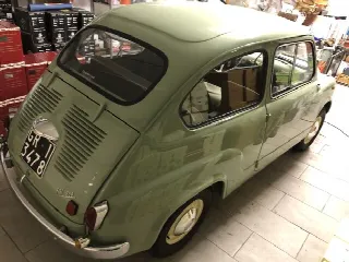 Foto 7 di 7: FIAT 600 S  