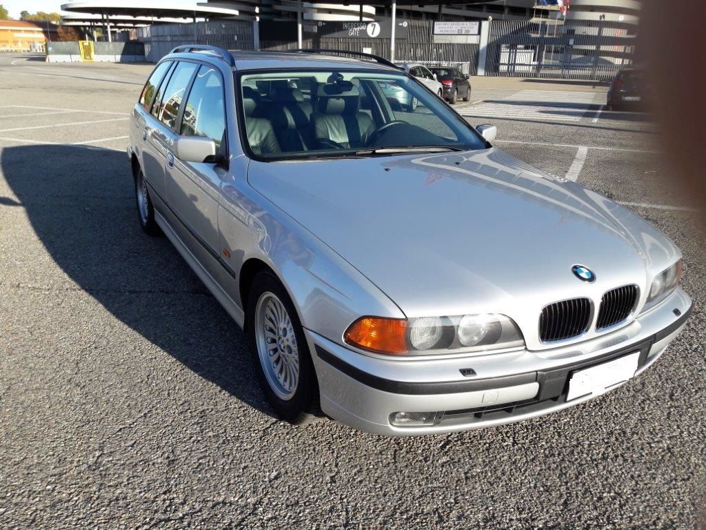 BMW 5 Series (1995-2003)  528i Touring  Attiva       