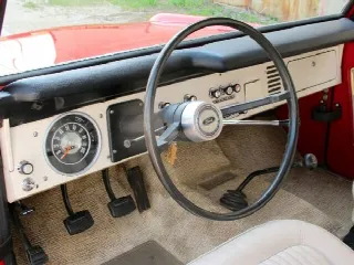 Foto 4 di 6: FORD Bronco  