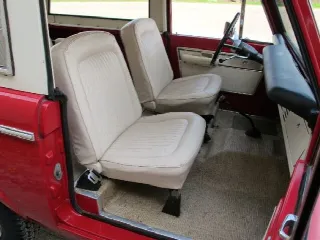 Foto 2 di 6: FORD Bronco  