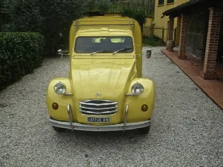 Foto 2 di 9: CITROEN AK350 Fourgonette 