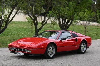 Foto 2 di 5: FERRARI 328